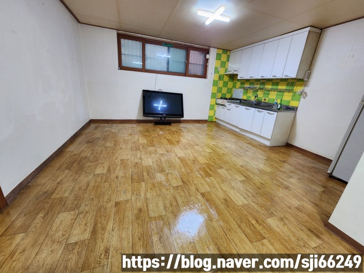  파주 탄현면 법흥리 투룸 월세 500/35만 풀옵션 거실 넓은 남향집 반지층 전체 20평 사용, 통일동산 파주관광특구 e편한세상헤이리 투룸 임대