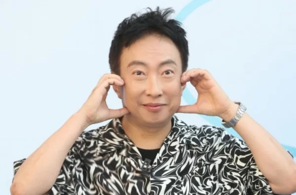 <b>박명수</b> <b>전현무</b> 월급 내가 주고 있다