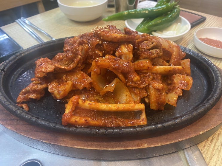  한 번만 먹어본 사람은 없다던 중독성 있는 맛, 양재 오제 섞어 [양재 맛집 추천]