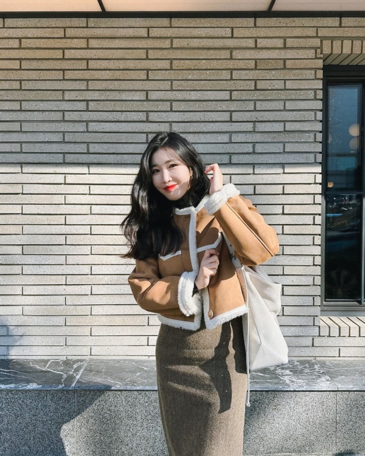  이해리 아비에무아 무스탕 자켓 스타일링, 여자 겨울 코디