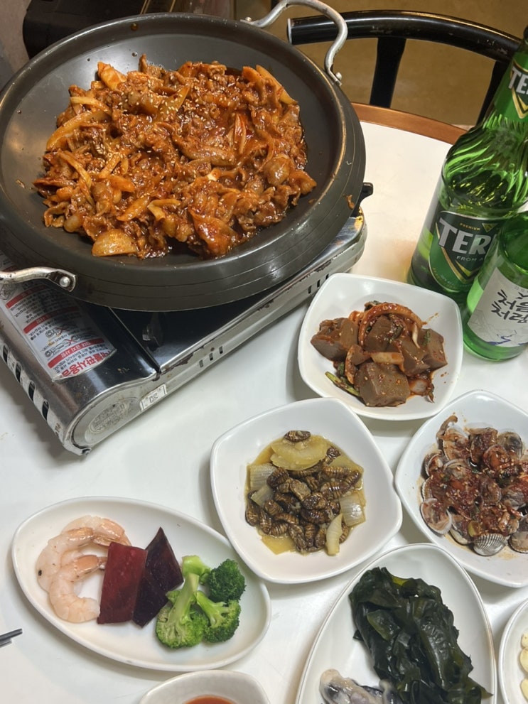  종로3가 술을 부르는 노포맛집 실비집