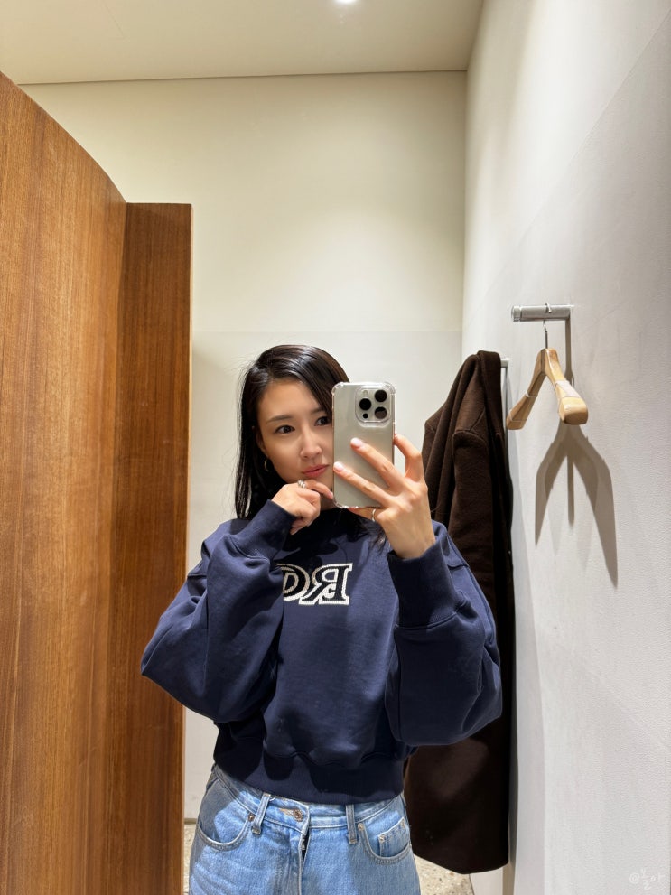  렉토 여자 맨투맨 RC 스웻셔츠 착용후기(RECTO 매장)