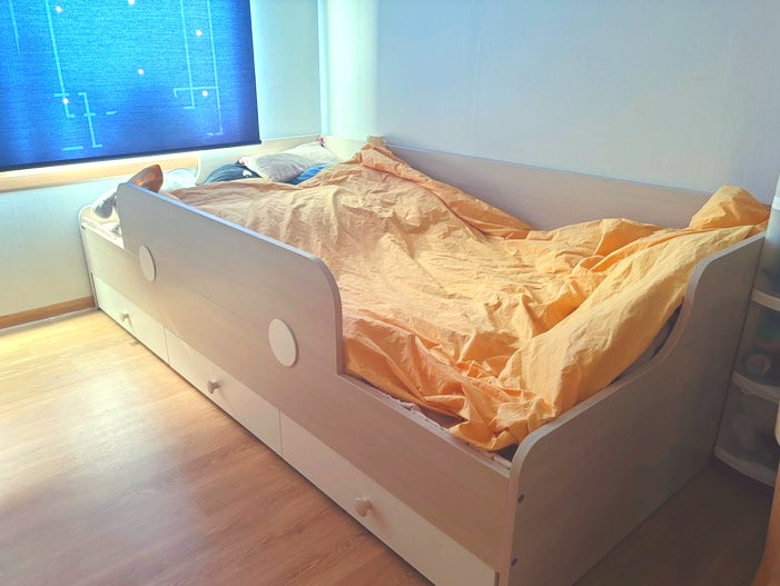 리바트 꼼므 침대 유아 가드 장착 후 6개월 사용기