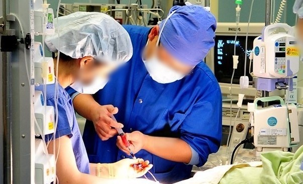 의사 술 마시고 환자 얼굴 봉합 강동구 종합병원 어디 법 없어 처벌 불가 음주 수술 의사 술 마시고 환자 얼굴 봉합 강동구 종합병원 어디 법 없어 처벌 불가 음주 수술