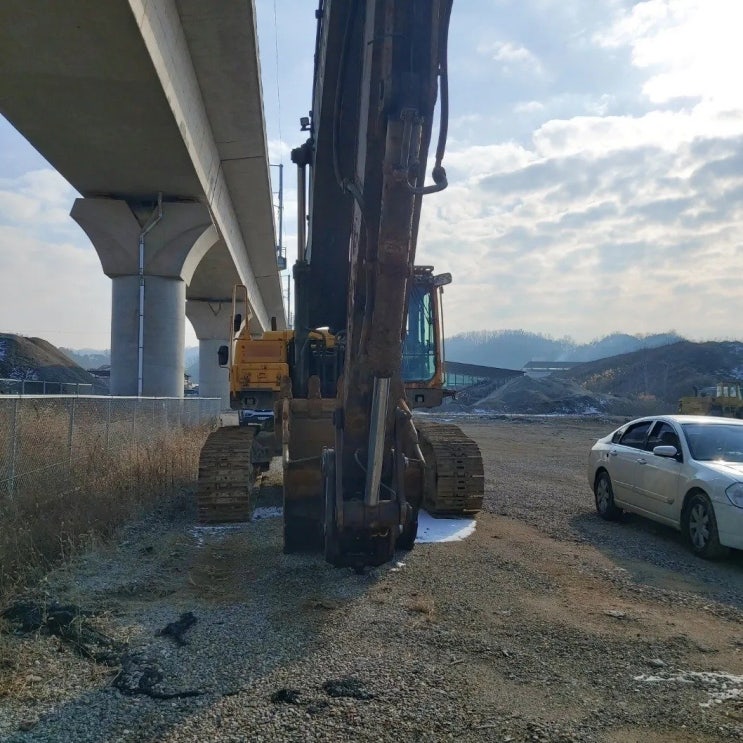 볼보 EC460B 2008년식 5300만원 판매합니다. 볼보 EC460B 2008년식 5300만원 판매합니다.