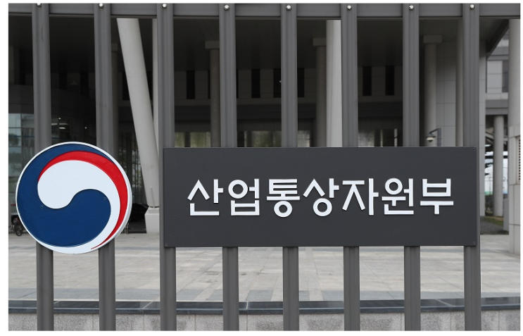 국가첨단전략산업 중소·중견기업에 R&D 자금 저리 지원 국가첨단전략산업 중소·중견기업에 R&D 자금 저리 지원