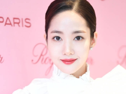 [단독] <b>박민영</b>, 강종현 금전 지원 <b>생활비</b> 2억5천 의혹 반박... 