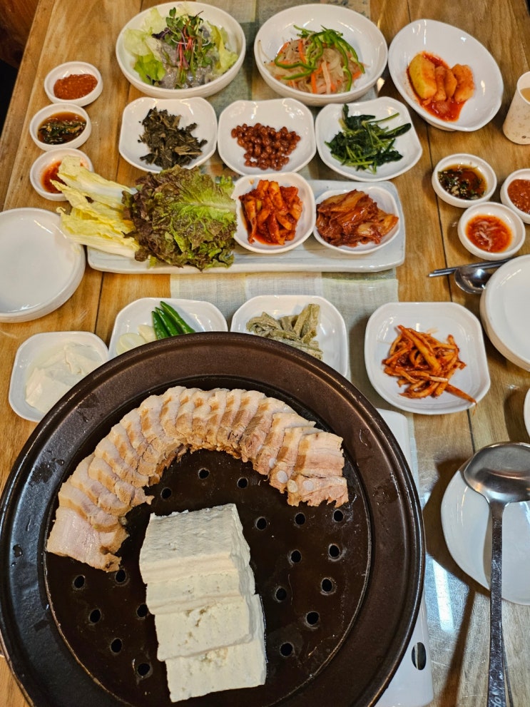  의왕 백운호수 맛집 자연콩 당일 제조한 두부요리 한정식