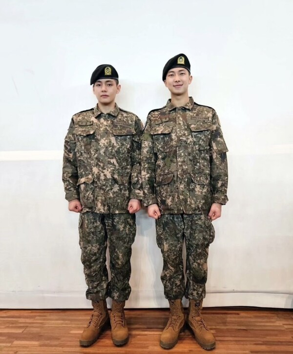 "軍생활도 모범적"…'RM•뷔' <b>최정예 훈련병</b> 됐다