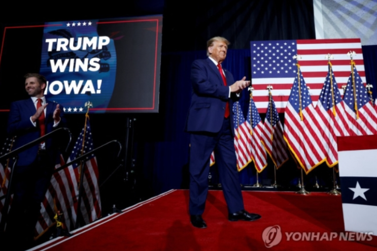 <b>트럼프</b> 첫 <b>경선</b> 51% <b>압승</b> 백악관 재입성 부활 서곡