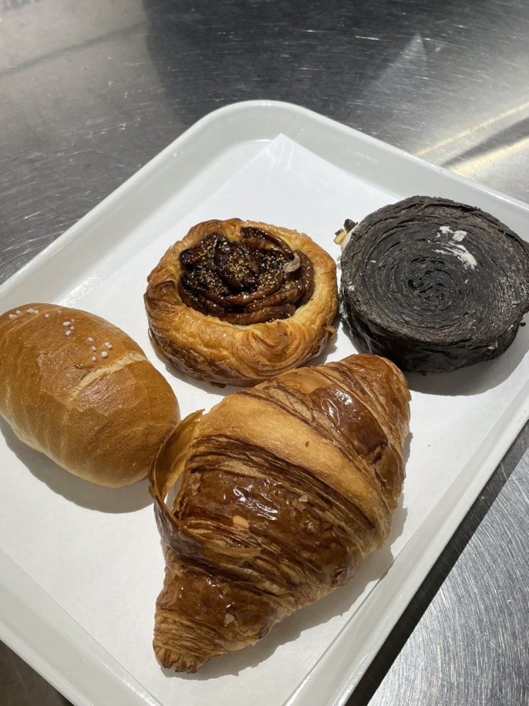  압구정 맛집 플링크 서울 3대크루아상 카페!