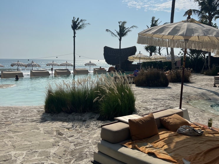  발리 마리 비치클럽 Mari Beach Club Bali 엄마랑 비치클럽