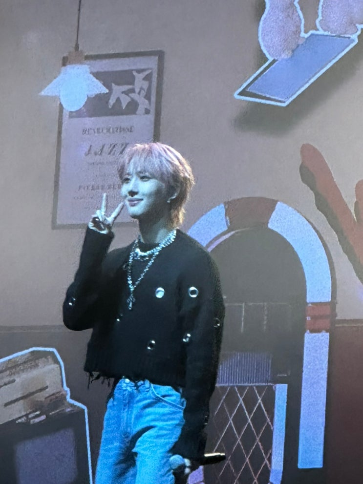 <b>펜타곤 후이</b> - 흠뻑 & [WHU IS ME : Complex] 쇼콘 후기... 