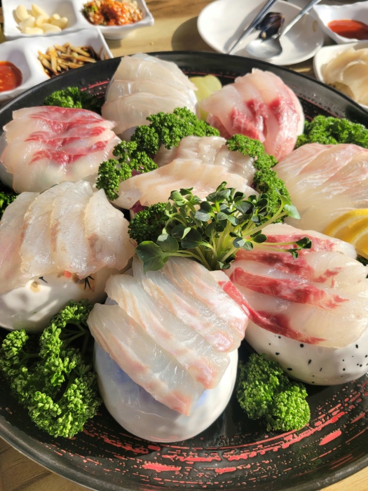  경남 진해용원맛집 방갈로 모둠회부터 장어구이까지