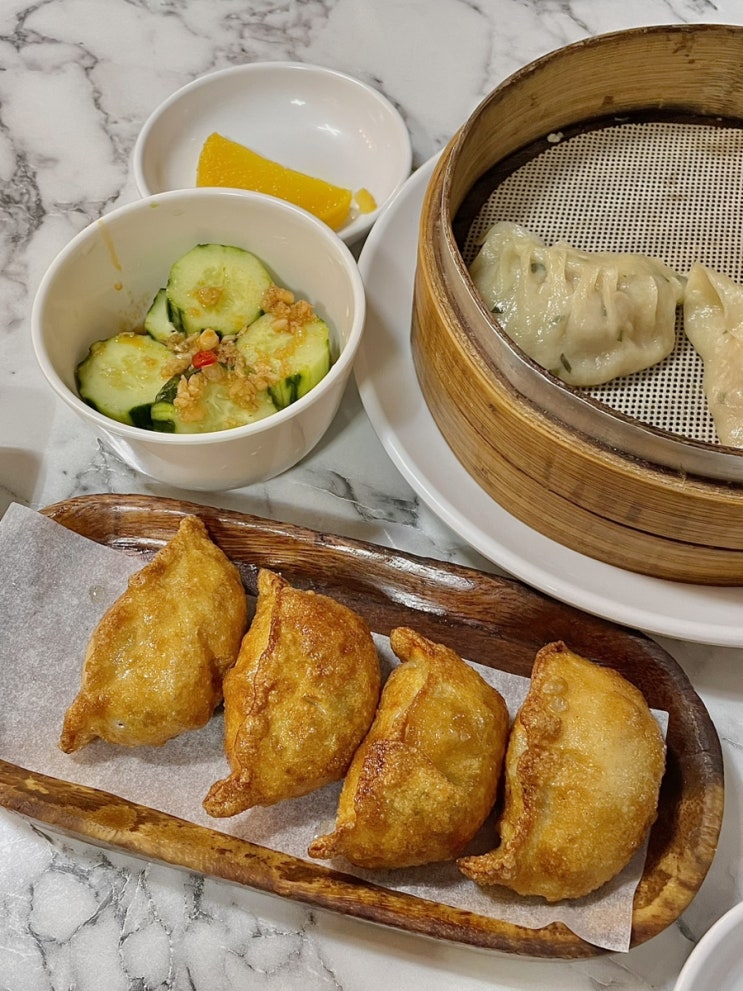  부산여행 | 부산역 근처 차이나타운 중국식 만두 맛집 주말 저녁 웨이팅 후기 _ 신발원