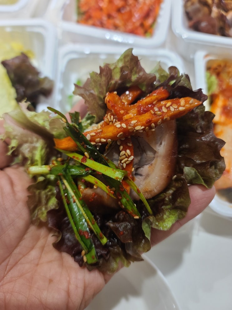  부평 굴포천역 왕족발과 굴보쌈이 맛있는 맛집 야다족발보쌈