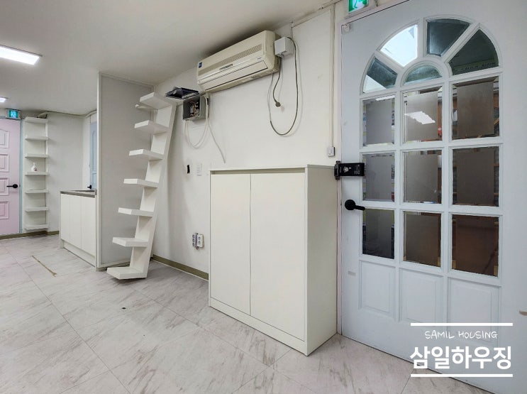  크림화이트 낮은신발장, 오금동 사무실