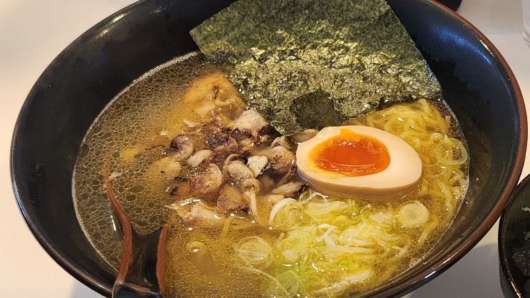 후쿠오카 유후인에 간다면 꼭 가봐야 할 현지인 추천 라멘맛집 “지도리 라멘 후쿠스케”