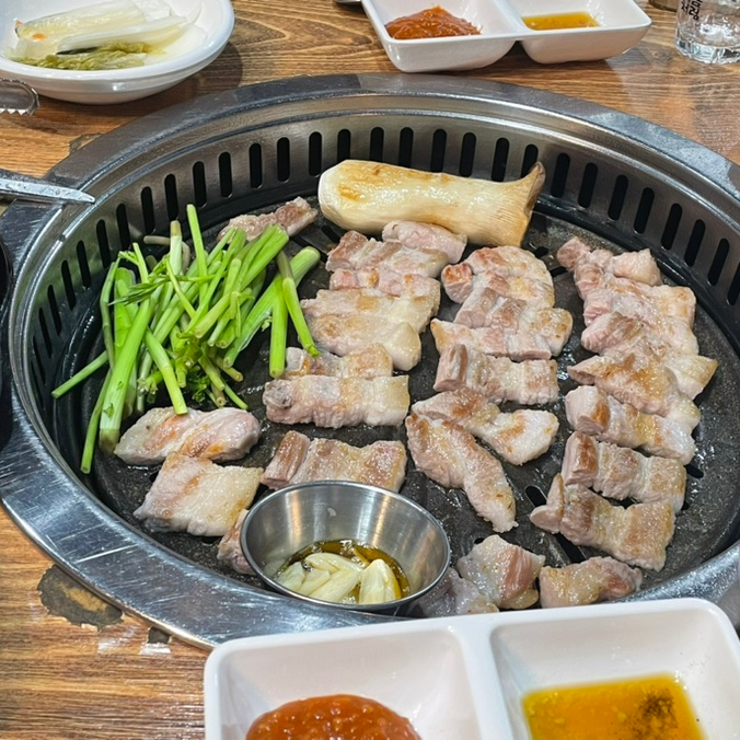  신림 삼겹살 :: 미나리생삼겹 신림맛집 삼겹살맛집 미나리삼겹살 내돈내산 방문 후기