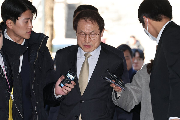 '해직 교사 특별 채용' <b>조희연</b>... 확정 시 <b>교육감</b> 직 <b>상실</b>.’