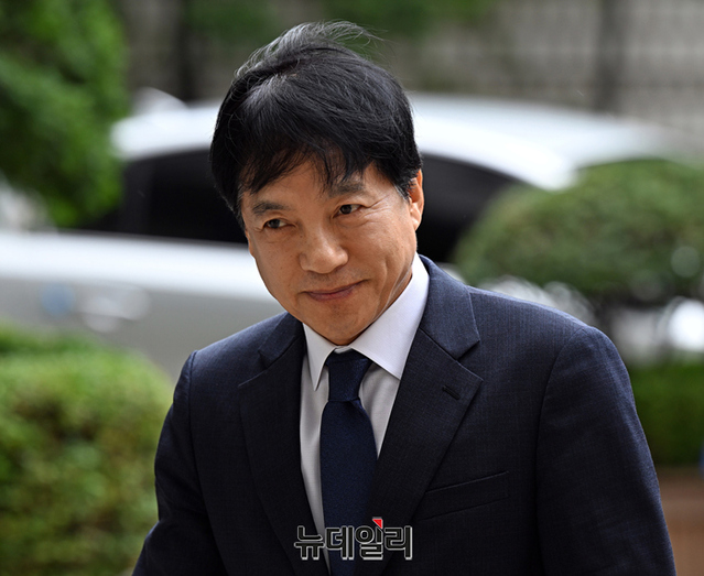 대검, '조국 북콘서트 발언 논란' <b>이성윤</b>에 <b>중징계 청구</b>