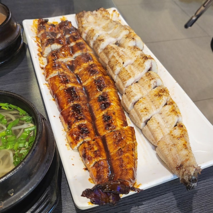  신당중앙시장맛집 섬진강 실패없는 오동통한 장어구이