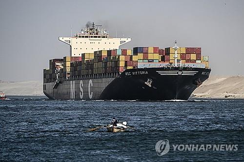 '긴장고조' 홍해 지나는 선박 전쟁보험료 급증…"몇주만에 10배"