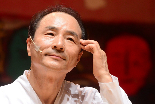 ‘서편제’ 배우 출신 김명곤 전 문광부 <b>장관</b> <b>강제추행</b> <b>혐의</b>로... 