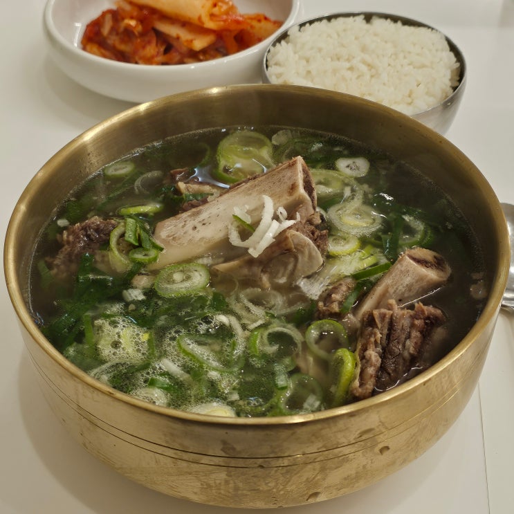 [신촌 형제갈비갈비탕] 신촌역 갈비탕 맛집 - 혼밥 밥집 추천