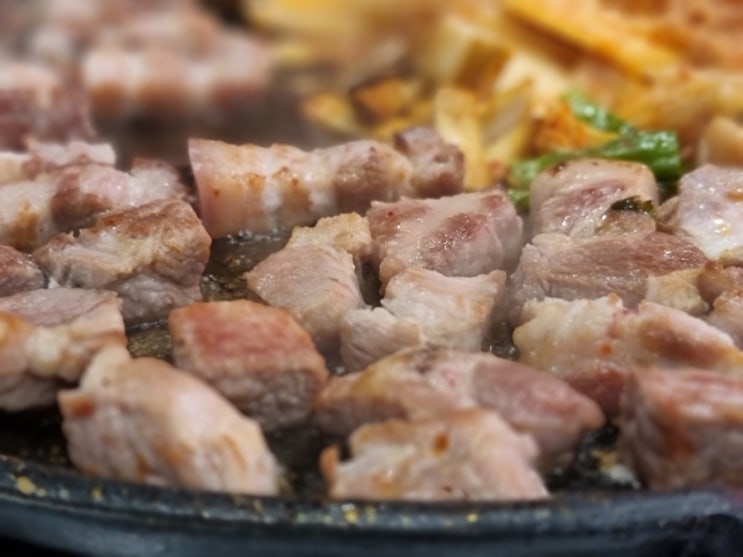 김포 풍무동맛집 돼슐랭! 김치 삼겹살이 맛있는 고기 구워주는 집 추천해요 김포 풍무동맛집 돼슐랭! 김치 삼겹살이 맛있는 고기 구워주는 집 추천해요