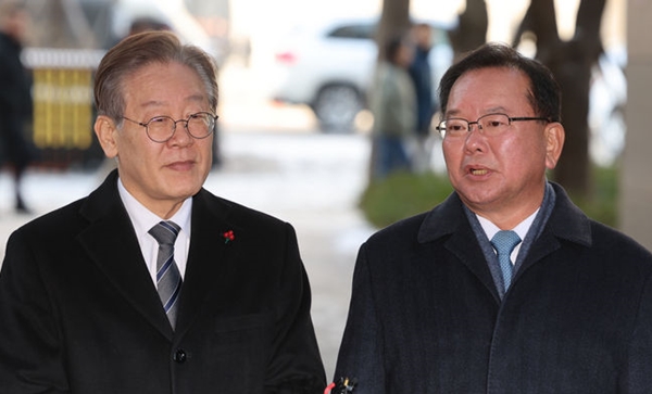 ‘<b>이재명</b> 겨냥’ <b>김부겸</b> “회복 못 할 분열 가면 비극, <b>통합</b>... 