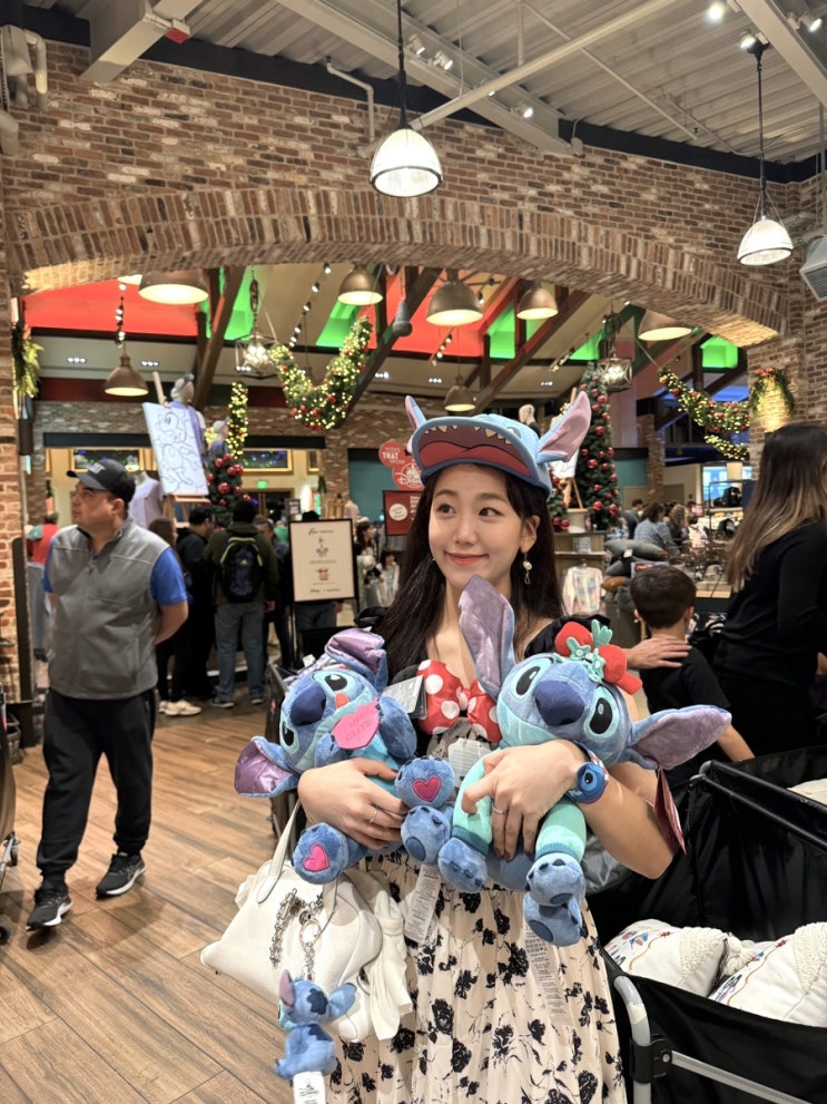  2023.EP.697. 캐나다에서 올랜도로 여행가기! 크리스마스에 떠난 올랜도 디즈니 스프링스 : 꼭 사야할 위시리스트 디즈니 100주년 아이템
