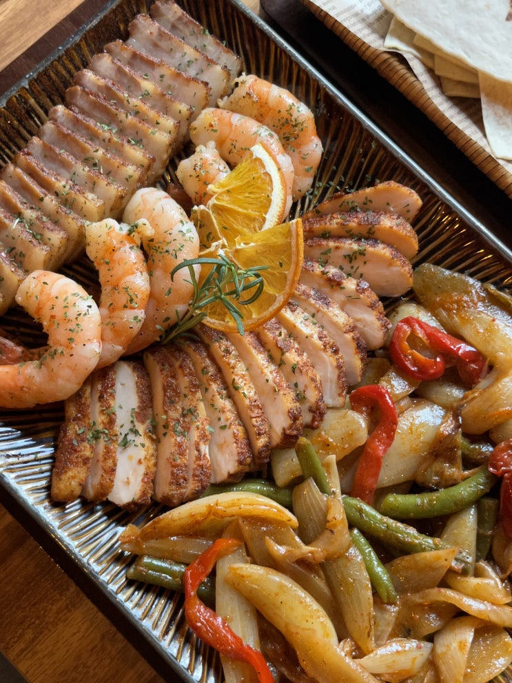  홍대놀거리 멕시코음식 파히타 맛볼 수 있는 합정 타코맛집 칸스 홍대상수 본점 홍대데이트 하기 좋은 상수 맛집