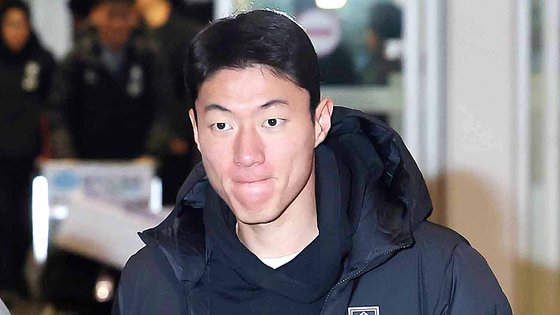 <b>황의조</b>, <b>출국금지</b>…수사관 기피신청하며 '반발'