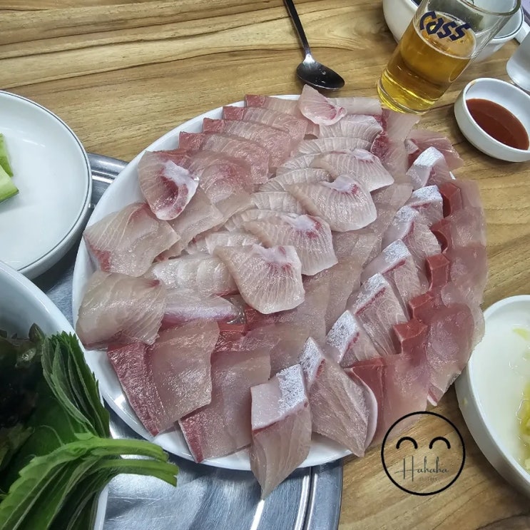 웨이팅무조건.인천 부평 계양 대방어맛집은 돼지네회포장마차 로.