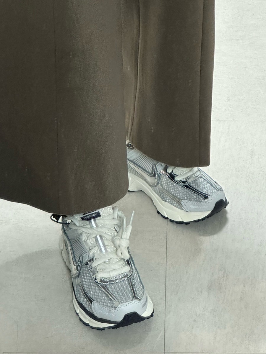나이키 줌보메로5 메탈릭 실버, 크림 구매후기, 코블스톤과 비교
