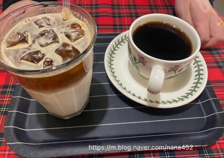  신촌 미네르바 신촌역 카페 서울미래유산 드립커피 맛집