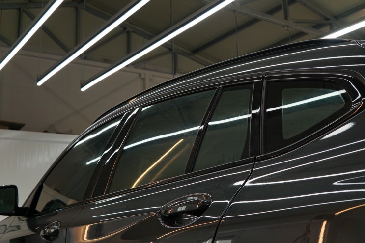  대전 서구 유성구 썬팅 반사필름 BMW 솔라가드 프리미엄 퀀텀  / 회오리 스피커 엠비언트