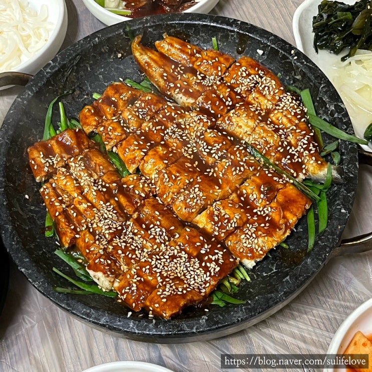  경주 동궁원 맛집 경주민물매운탕 장어구이 아침식사