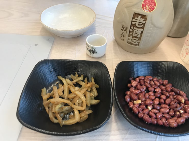  동네에 깡패냥이 출연 /나 교수한테 번호 따임 / 미미호떡 못 먹어서 20분간 외치고 다님 / 카페에서 생긴 일 / 레지던트이블4:RE 클리어