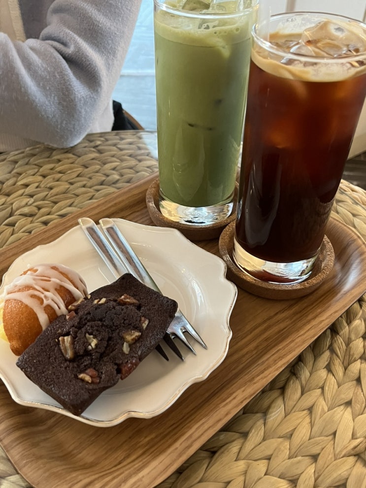 [벨루스 bellus] 분위기가 맛있고 휘낭시에가 포근한 한남동 카페 | #휘낭시에 #한남벨루스 #한남동카페