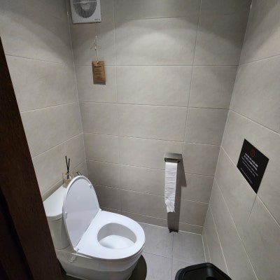 Kompotabeul Restroom — photo 1