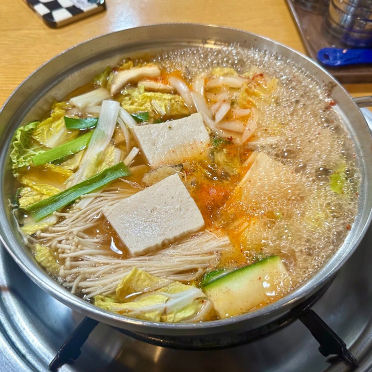 [가산아울렛맛집] 두부전골과 순두부가 맛있는 "맷돌로만 가산점"