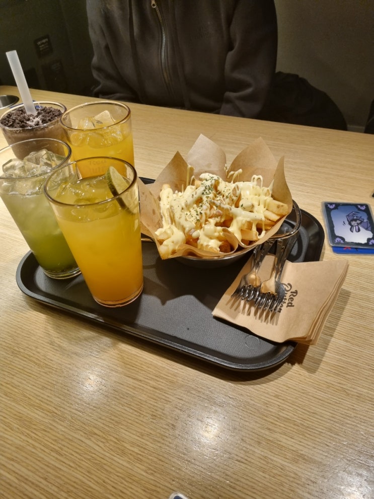  [이수] 이수역 근처 놀거리 먹거리 추천(레드버튼, 고기싸롱, 설빙)