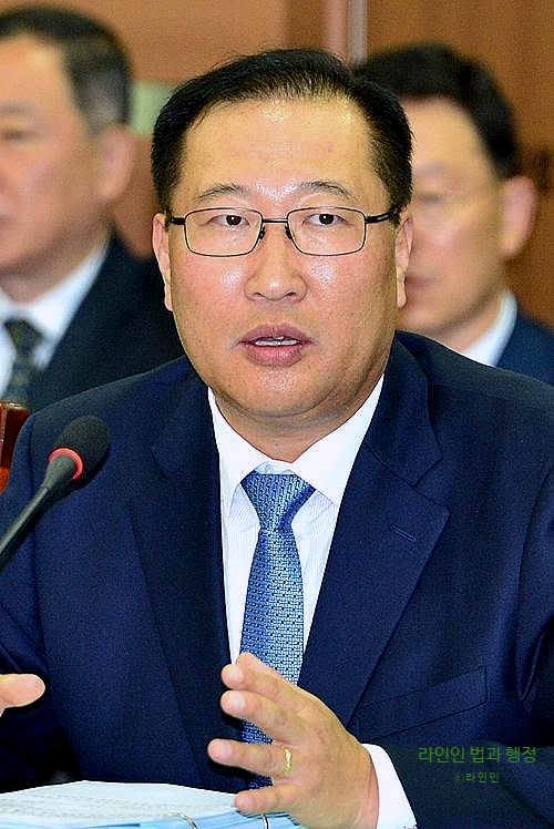 윤 대통령, <b>법무</b>부 <b>장관</b>에 <b>박성재</b> 전 <b>서울</b>고검장 내정/ 프로필