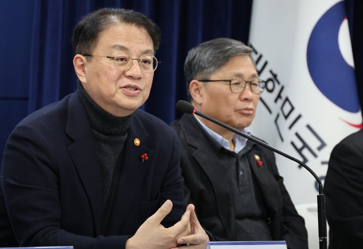‘<b>단통법</b>’ 10년 만에 <b>폐지 수순</b>…“글로벌 스탠다드 어긋나”
