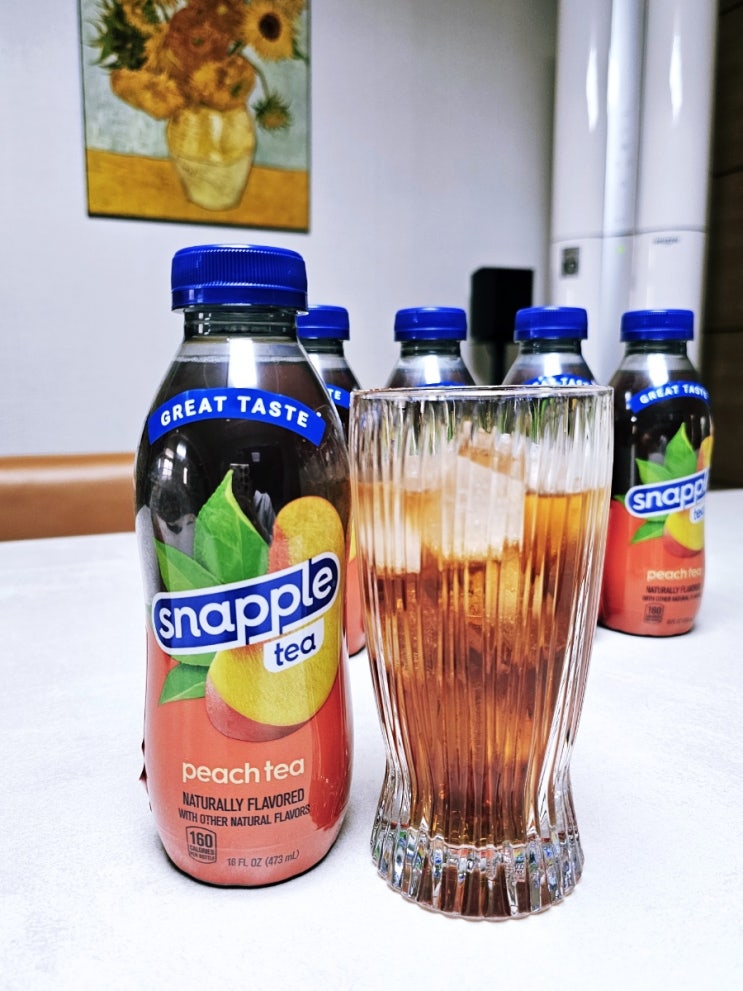 깔끔한 복숭아 아이스티 뉴욕에서 온 스내플 snapple 깔끔한 복숭아 아이스티 뉴욕에서 온 스내플 snapple