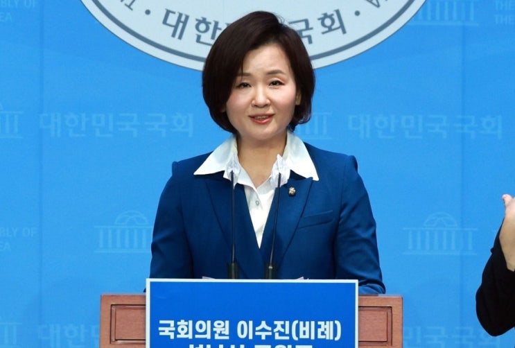 윤영찬의 성남중원 출마<b>선언</b>한 비례대표 출신 <b>이수진</b>/최석태/