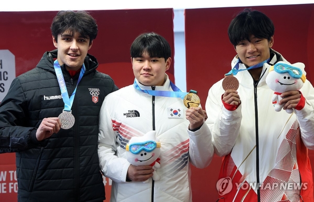 <b>소재환</b> 2024 강원 동계청소년올림픽 <b>봅슬레이</b> 금메달