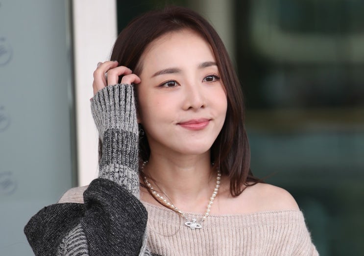'천둥 누나' 산다라박, 여동생 얼굴 깜짝 공개...모두 감탄했다 (+이름, 나이) '천둥 누나' 산다라박, 여동생 얼굴 깜짝 공개...모두 감탄했다 (+이름, 나이)